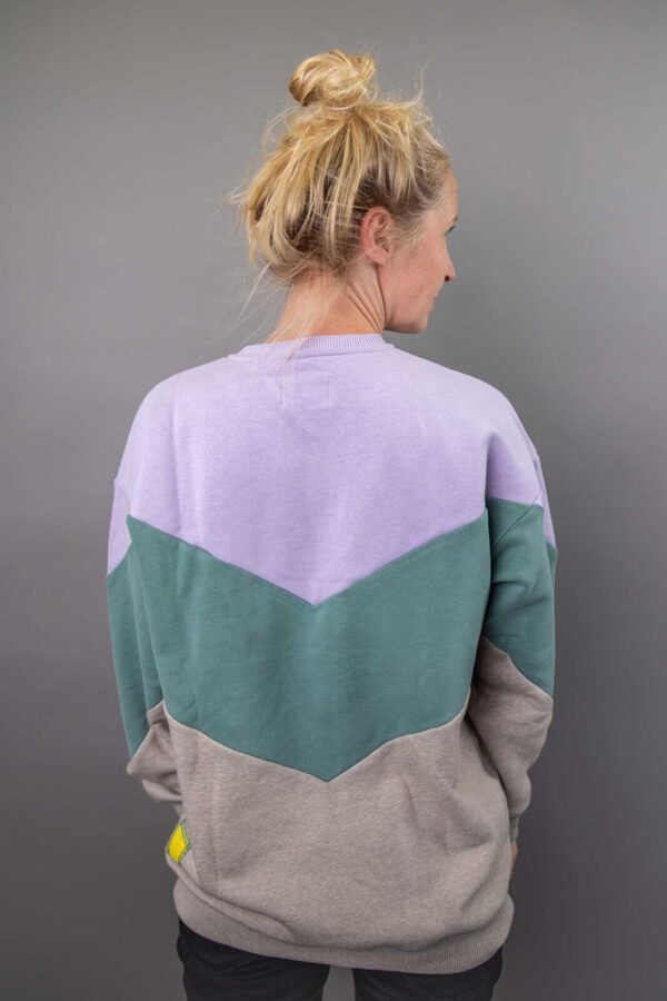 Schwerelosigkite Sweater "leichte Brise" grau – Bild 2