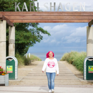 Alternative view of Damen Sweater mit Karlshagen " Strandaufgang "