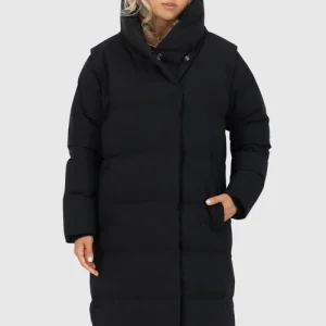 FleurAK A Puffer Coat Alife and Kickin