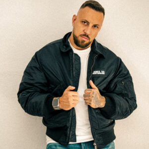 BXWU Label 23 Bomberjacke schwarz